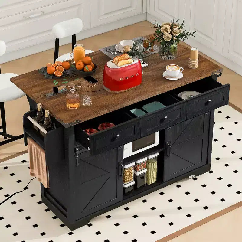 Îlot de cuisine de style campagnard noir/blanc avec rallonge et prise de courant, préparation pour 2 personnes, portes coulissantes de grange